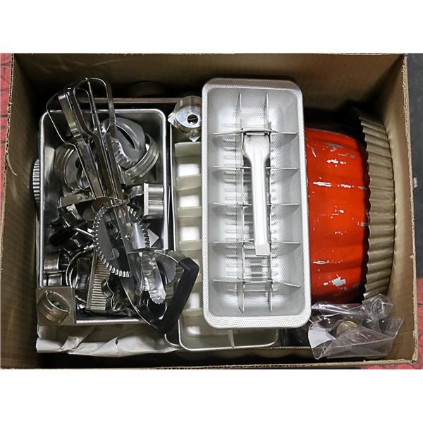 VINTAGE BAKEWARE- BOX LOT