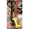 Image 1 : YELLOW PALLET JACK 5,500 LBS - 7 DAY WARRANTY