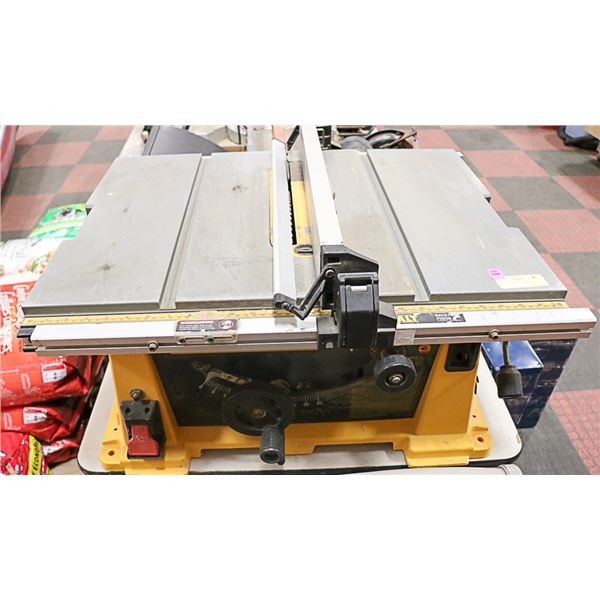 DEWALT 10" TABLE SAW