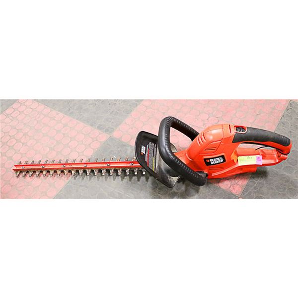 22" INCH BLACK AND DECKER HEDGE TRIMMER