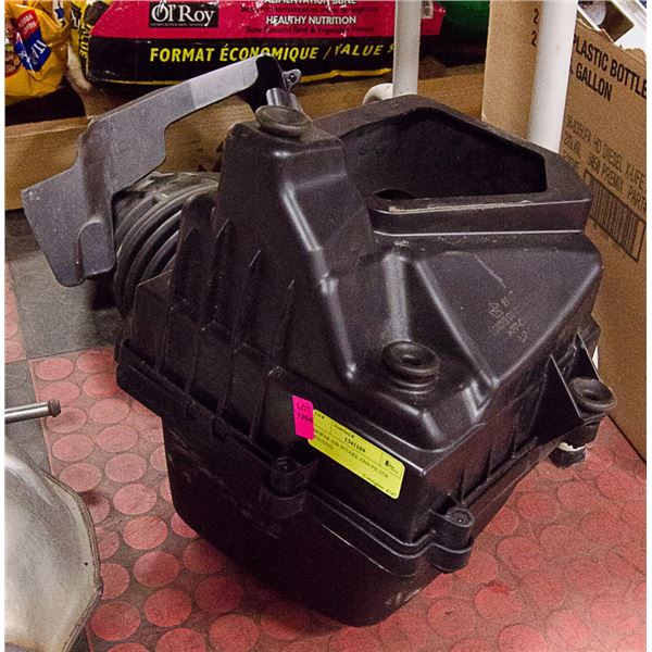 MOPAR AIR INTAKE AND FILTER HOUSING