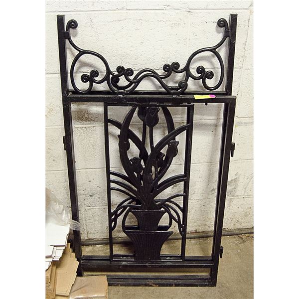 VINTAGE 2 FINE DESIGN ORNAMENTAL GATES,BLACK METAL