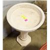 Image 1 : 2 PIECE CONCRETE BIRDBATH 12" WIDE