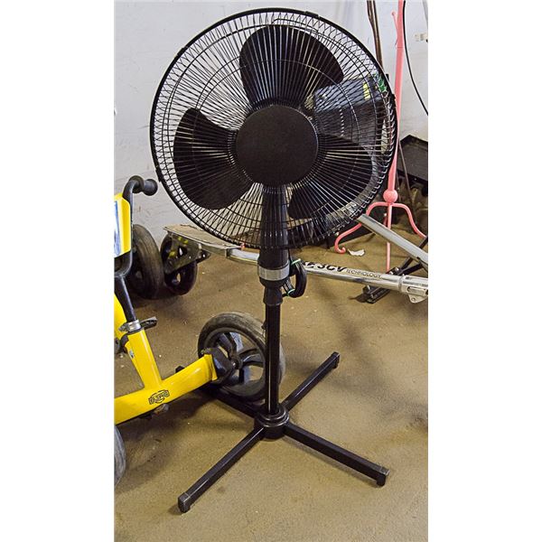 FREE STANDING BLACK FAN