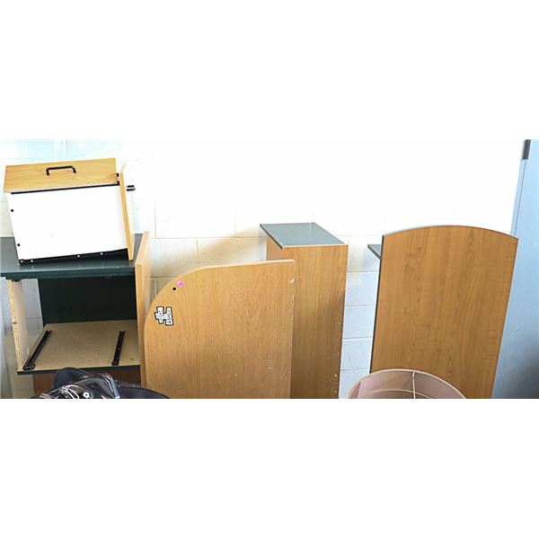 LOT OF 2 OFFICE DESKS, MUST BE REMOVED BY MONDAY T