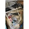 Image 1 : PALLET OF HOUSEHOLD MISC