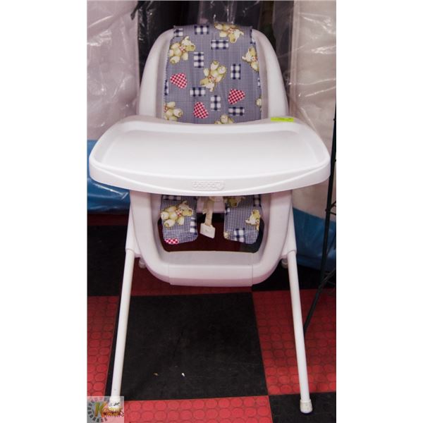 COSTCO BABIES HIGH CHAIR