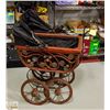 Image 1 : DOLL CARRIAGE