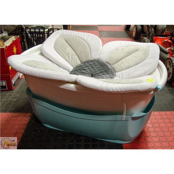 COMPLETE BABY BATH SET BLOOMING PETAL BATH CUSHION