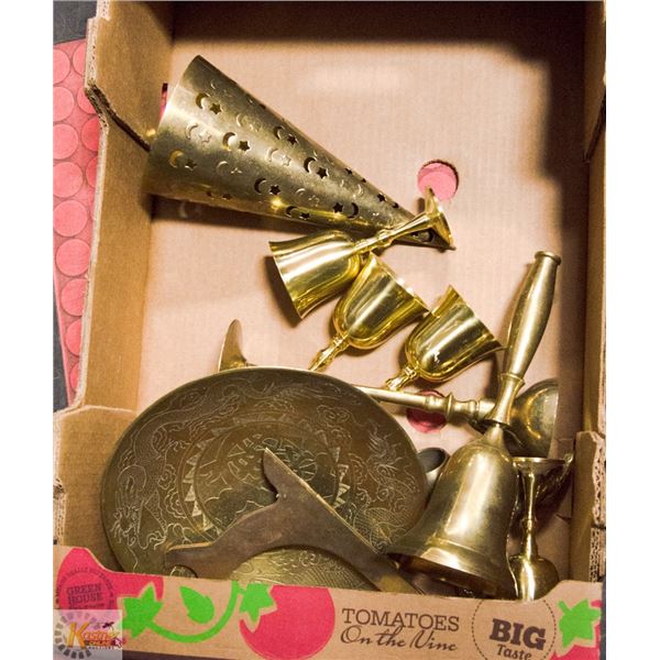 FLAT OF ASSORTED BRASS COLLECTIONS