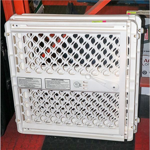 LOT OF 2 PET GATES