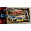 Image 1 : TOOL LOT: INCLUDES LEVEL, BOLT CUTTERS, HAMMER,