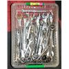 Image 1 : BIN OF ASSORTED WRENCHES