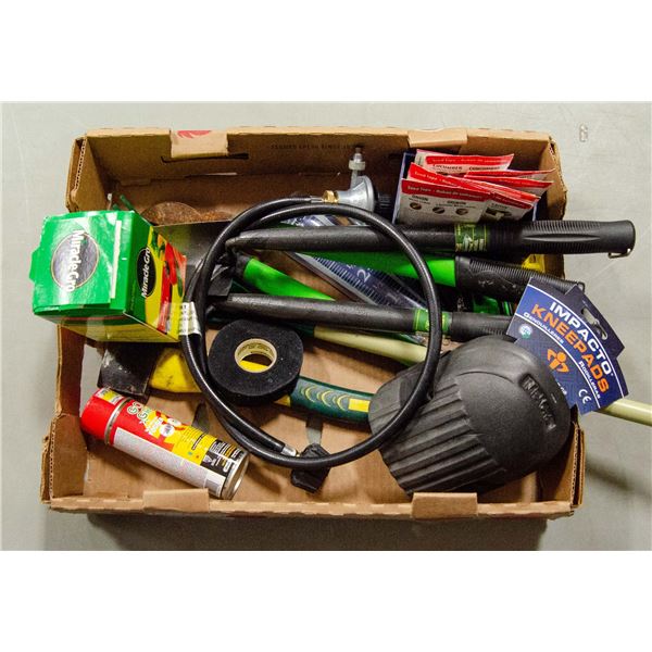 LARGE FLAT OF SUMMER GARDEN TOOLS AND
