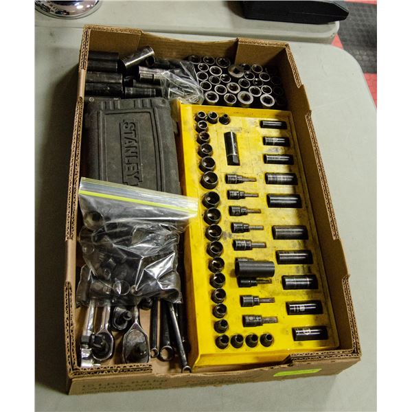 FLAT WITH LARGE SET OF BLACK CHROME STANLEY