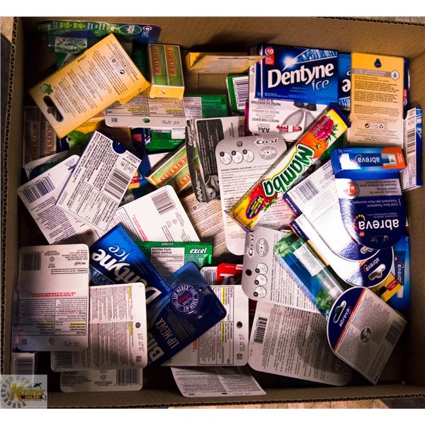 FLAT LOT OF GUM AND LIP CARE PRODUCTS