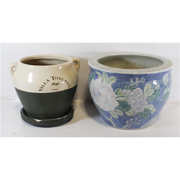 PAIR OF CERAMIC PLANTING POTS