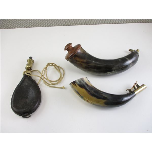 POWDER HORNS AND SHOT FLASK