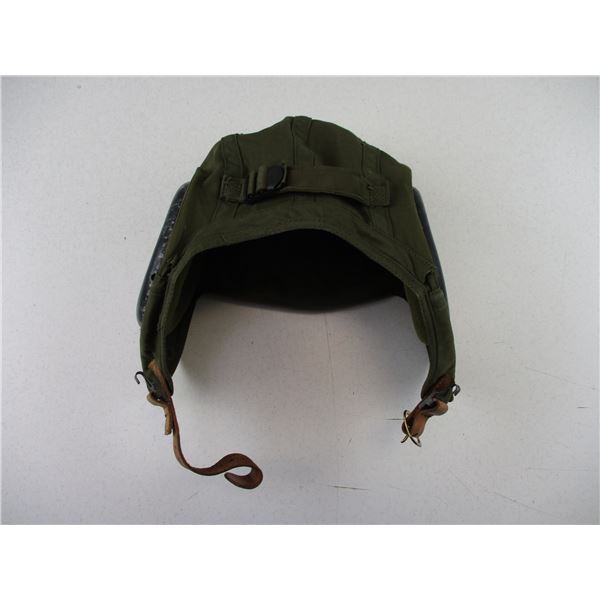 U.S. MILITARY FLIGHT HELMET