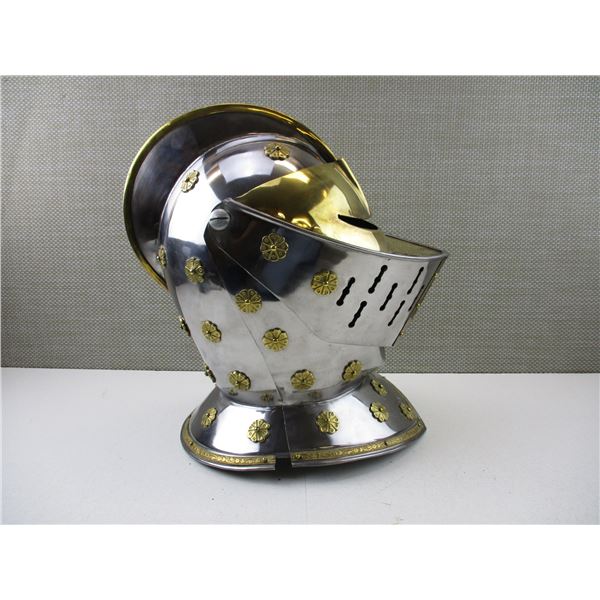 GLADIATOR/KNIGHTS HELMET