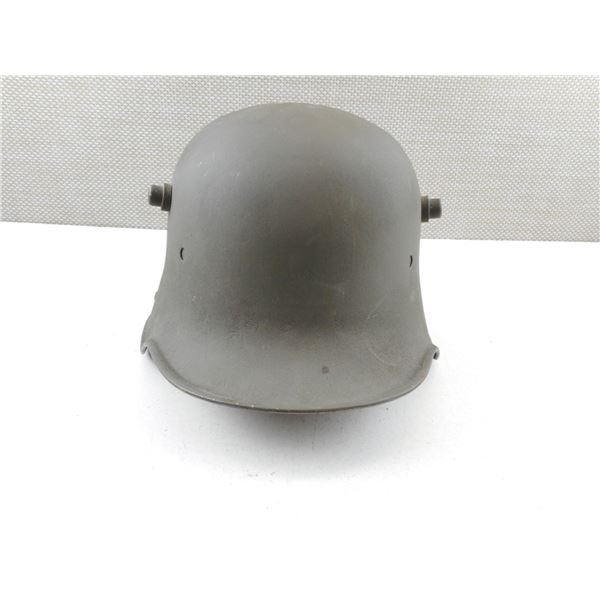 WWI GERMAN M16 HELMET