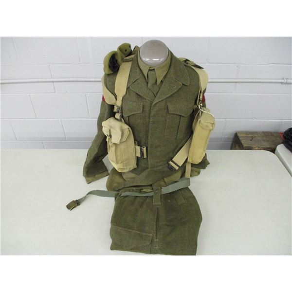 CANADIAN BATTLEDRESS UNIFORM LOT.