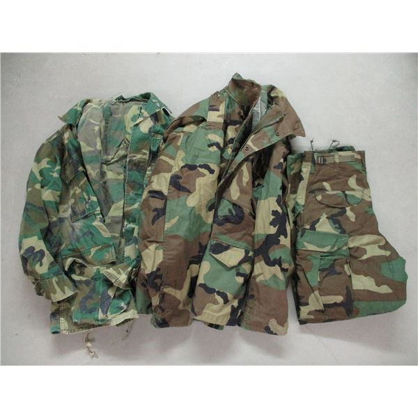 U.S. MILITARY CLOTHING LOT