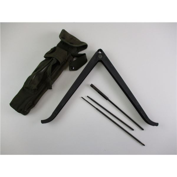 U.S. MILITARY M 16 BIPOD