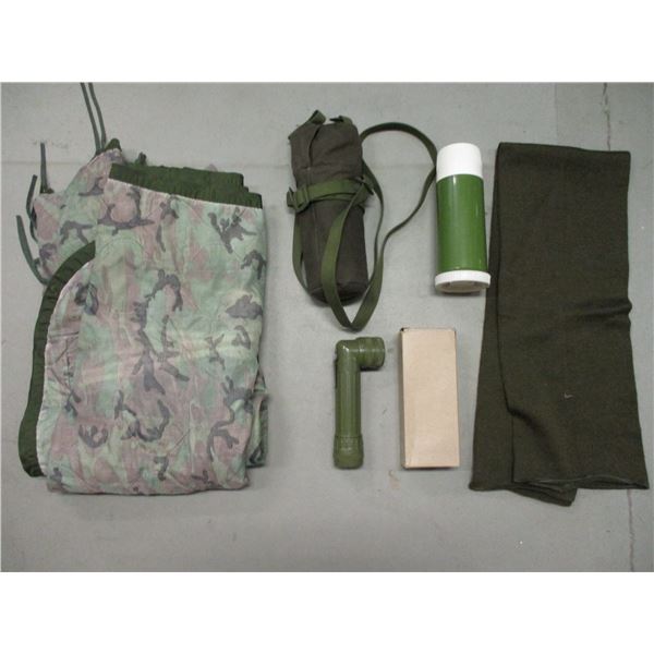 ASSORTED MILITARIA LOT