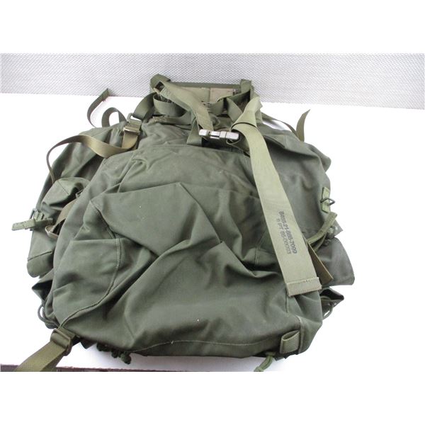 CANADIAN MILITARY 82 PATTERN RUCKSACK