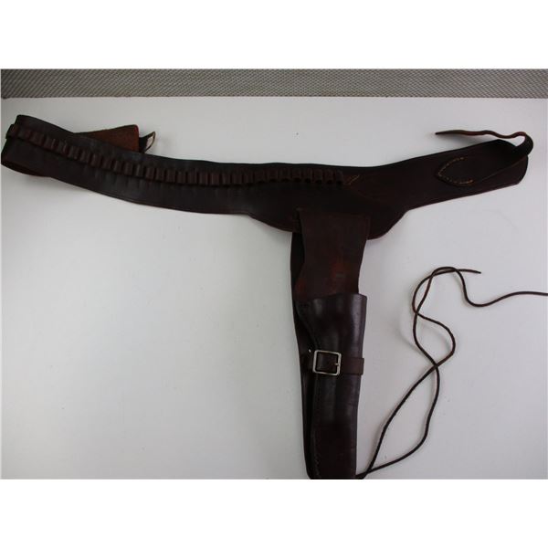LEATHER BELT WITH HOLSTER