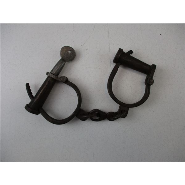OLD VINTAGE STYLE HANDCUFFS