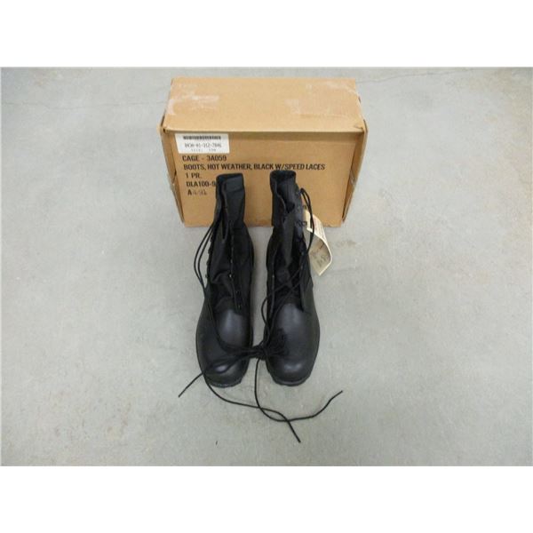 ALL BLACK MILITARY TYPE BOOTS