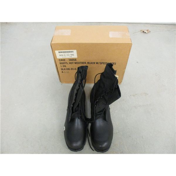 ALL BLACK MILITARY TYPE BOOTS