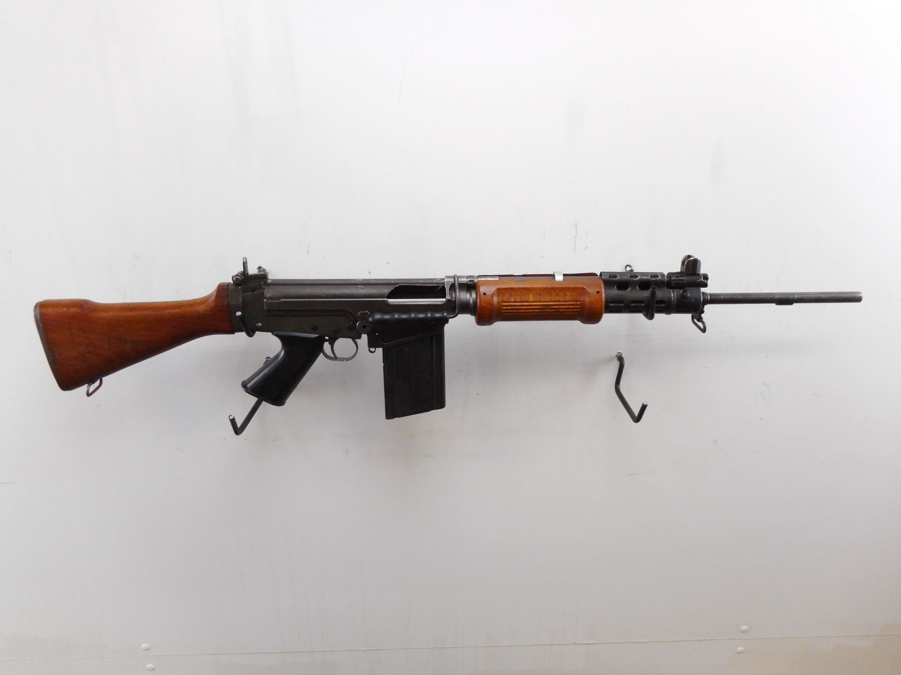 ISRAELI , MODEL: FN FAL , CALIBER: 7.62N