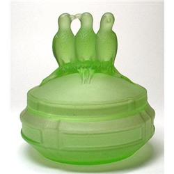 3 BIRDS Green Satin Glass Figural Powder Jar #1847619