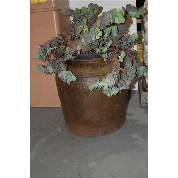 VINTAGE CHINESE BROWN STONEWARE STORAGE JAR/PLANTER W/PLANT (15.5" H)