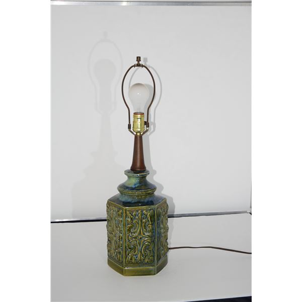 VINTAGE GREEN CERAMIC LAMP