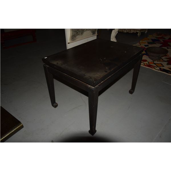 CHINESE STYLE SIDE TABLE