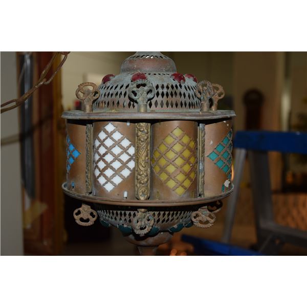 HANGING LIGHT