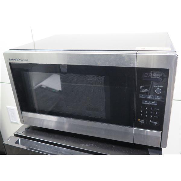 Sharp Carousel Microwave Oven