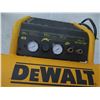 Image 2 : Dewalt Compressor