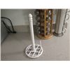Image 6 : Wall Clock, Spice Rack w/ Jars, Mug Holder w/ Cups, Flatware & Napkin Holder