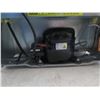 Image 8 : Magic Chef HMR330WE Mini Refrigerator