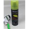 Image 2 : Tresemme Volumizing Dry Shampoo W/ Lash Tech Eyelash Curler