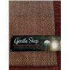 Image 2 : Gentle Step Textured Polyester Chenille W/ Memory Foam 27.5" X 45.2"
