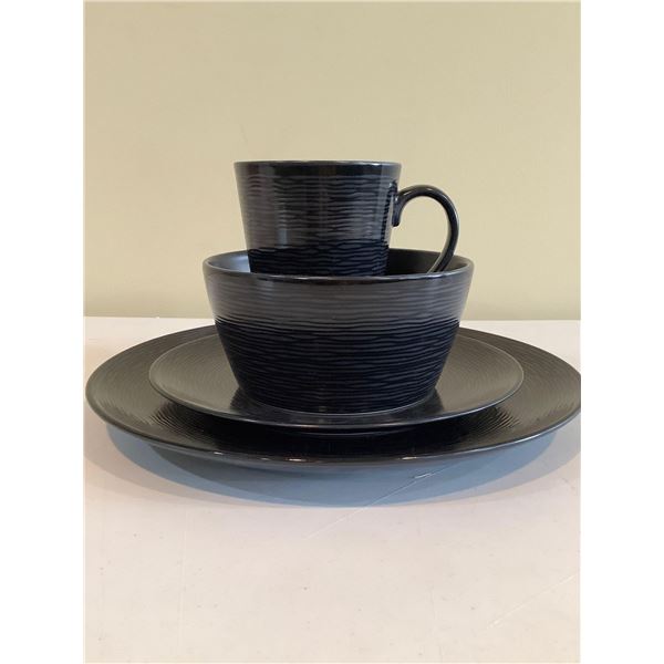 2 Plates Bowl And Mug Set