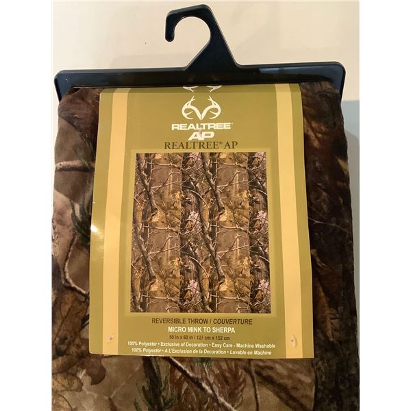 Reversible Camouflage Throw Blanket