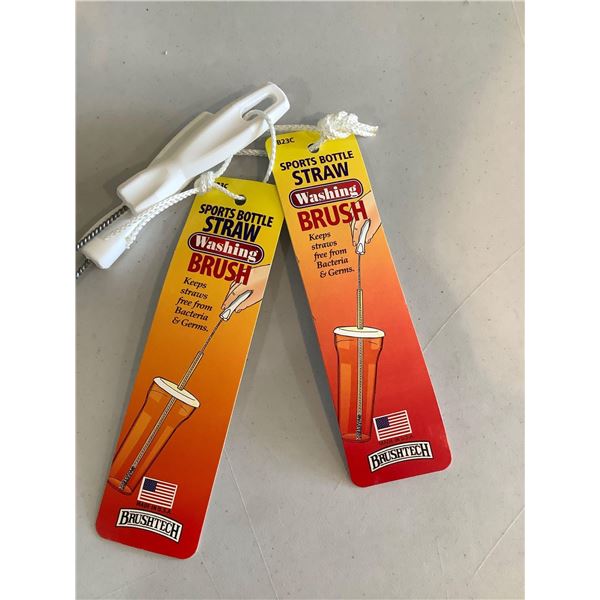 Lot of 2 Straw Washing Brush