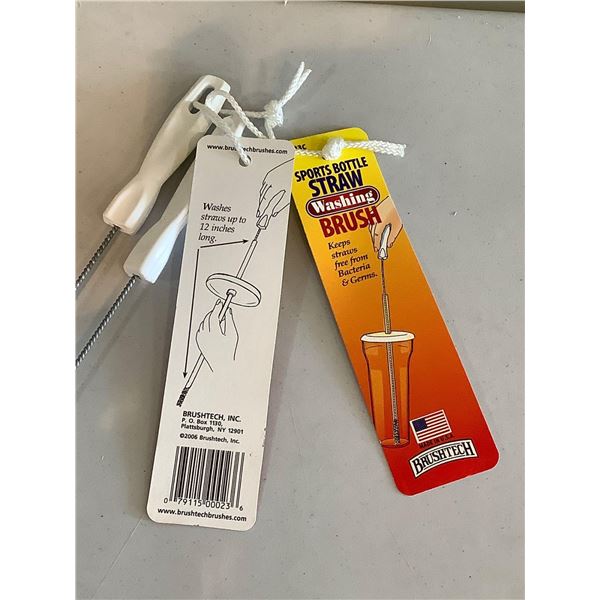 Lot of 2 Straw Washing Brush